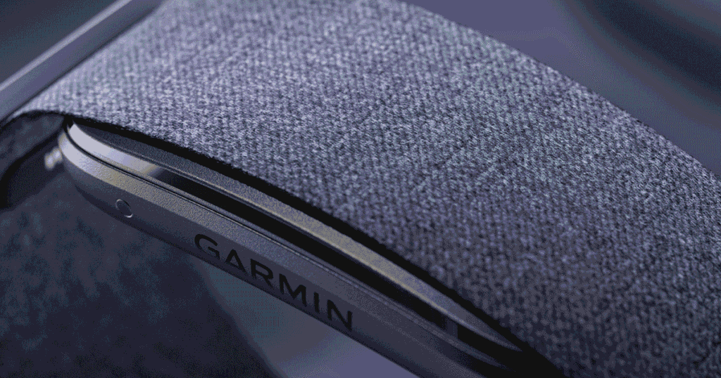Garmin CIRQA Smart Band features